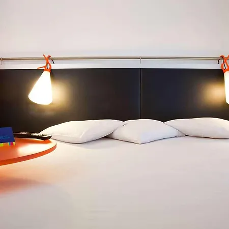Hotel Ibis Styles République Le Marais 3*