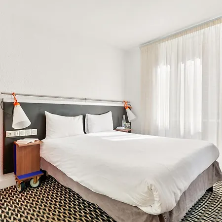 Hotel Ibis Styles République Le Marais