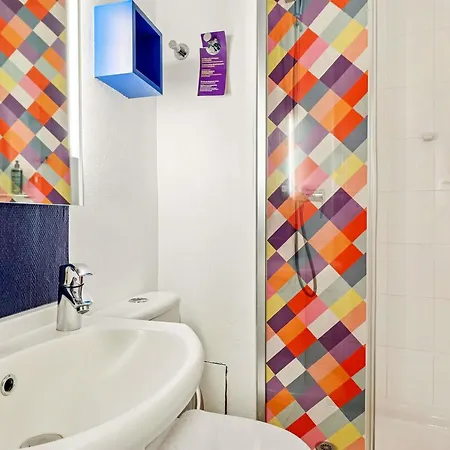 Ibis Styles République Le Marais 3* Parigi