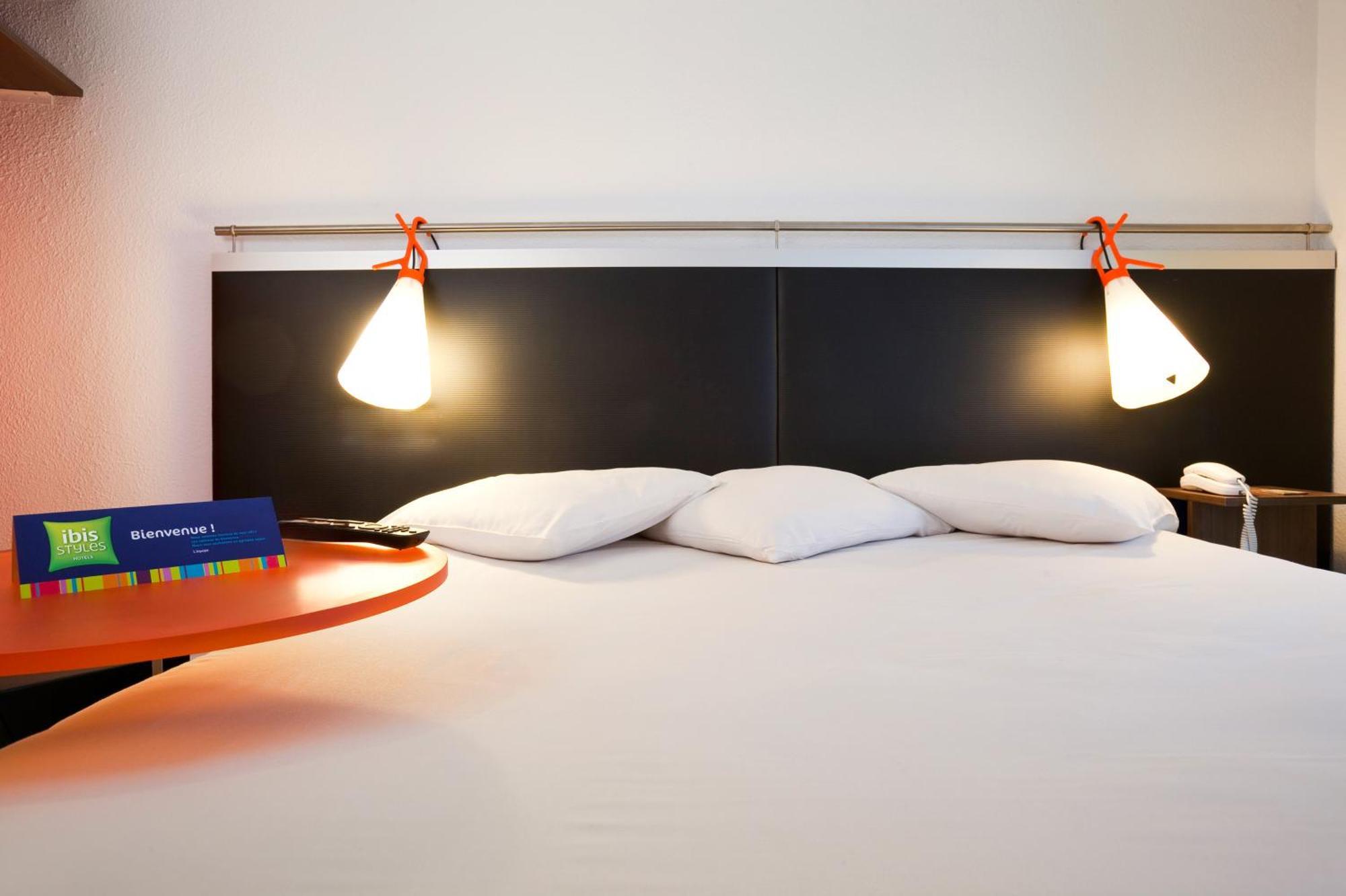Hotel Ibis Styles République Parigi